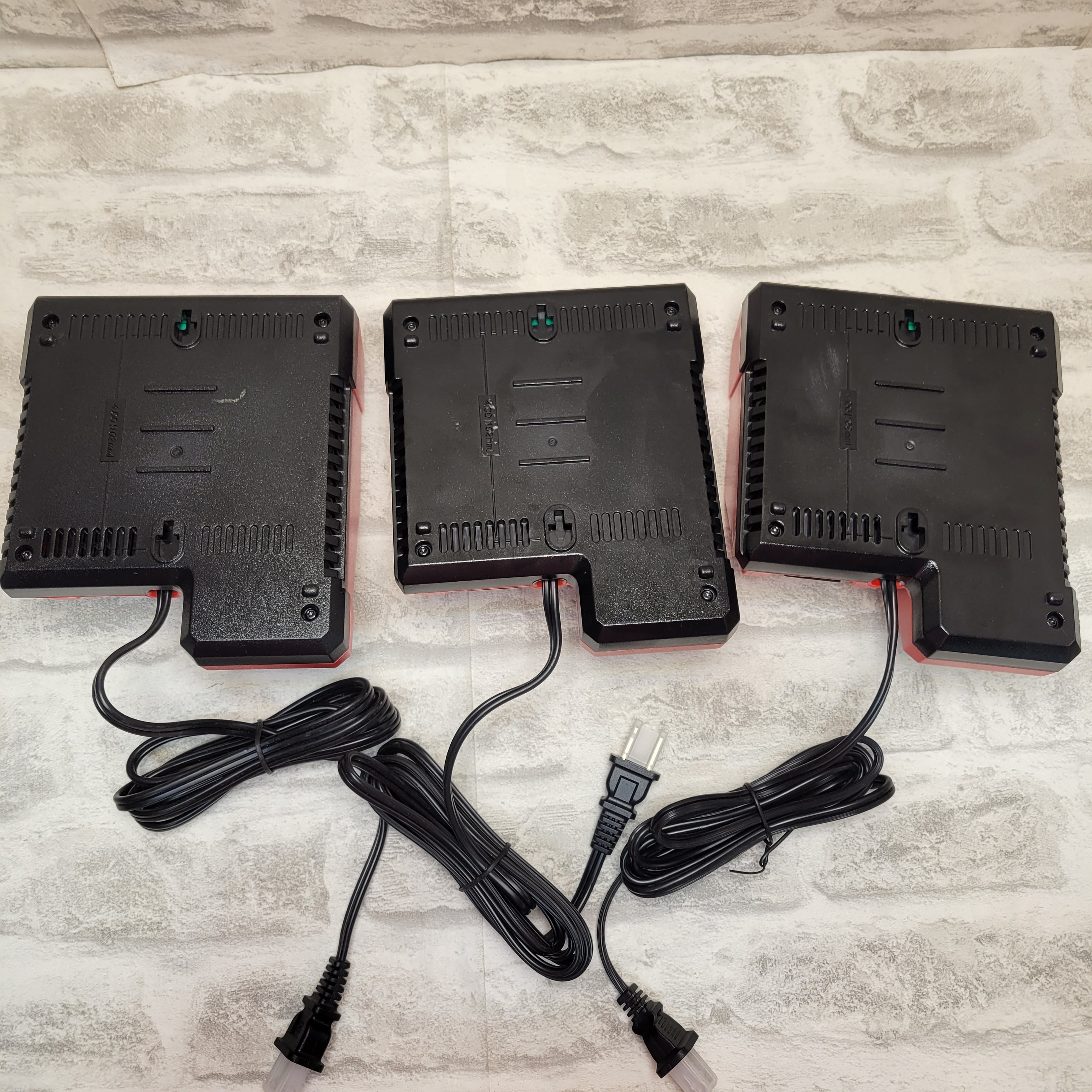 LOT OF (3) GENUINE Milwaukee M12 M18 18V Battery CHARGER 48-59-1812 (7918603993326)